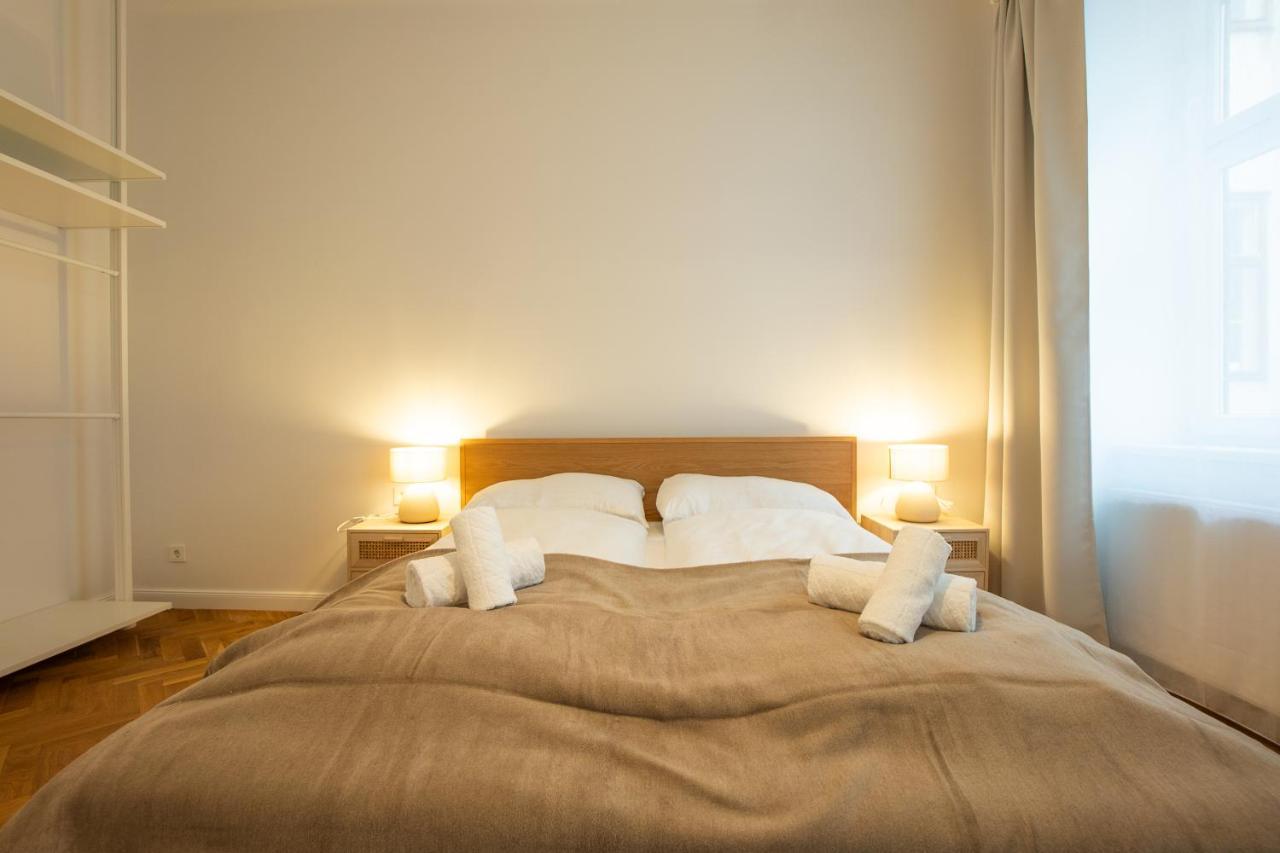 Chic 94M2 Apartment With A King-Size Bed Vienna Luaran gambar